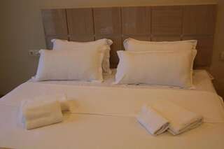 Отель Legacy Hotel Батуми Стандартный двухместный номер с 1 кроватью или 2 отдельными кроватями-4